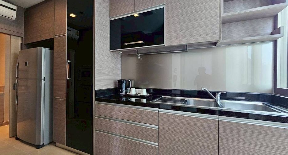 For rent 2 bedrooms apartment in Khlong Toei, Bangkok