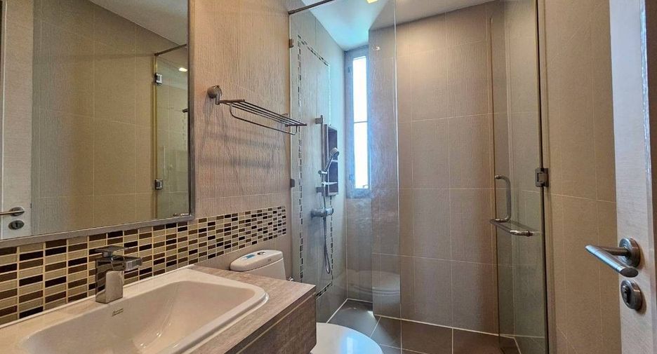 For rent 2 bedrooms apartment in Khlong Toei, Bangkok