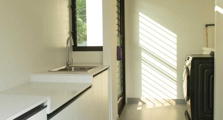 For rent 4 bedrooms house in Bang Phli, Samut Prakan