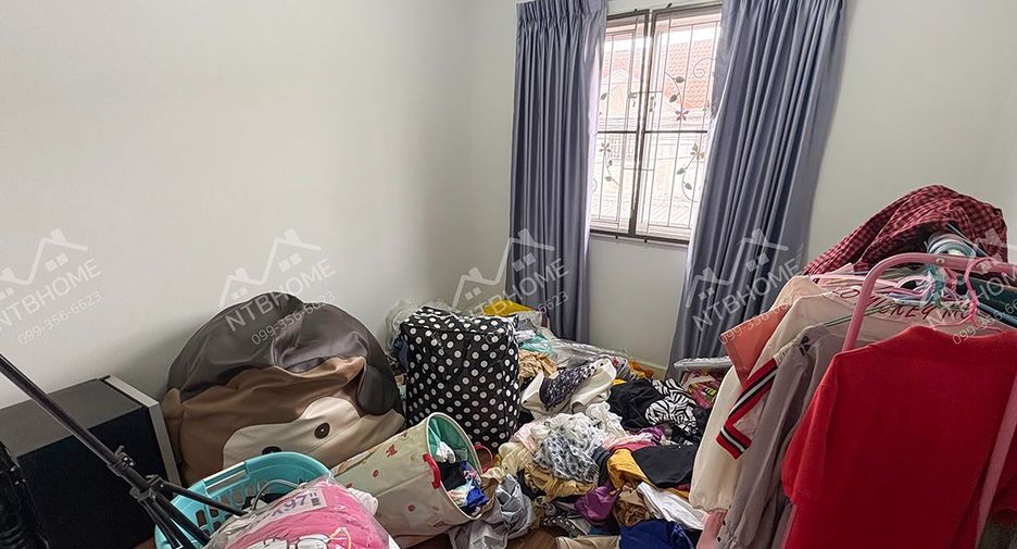 Reihenhaus zum Kauf mit 4 Zimmer in Bang Yai, Nonthaburi