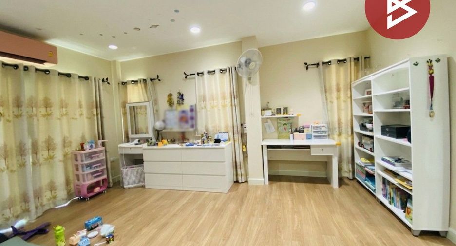 For sale 5 bedrooms house in Prawet, Bangkok