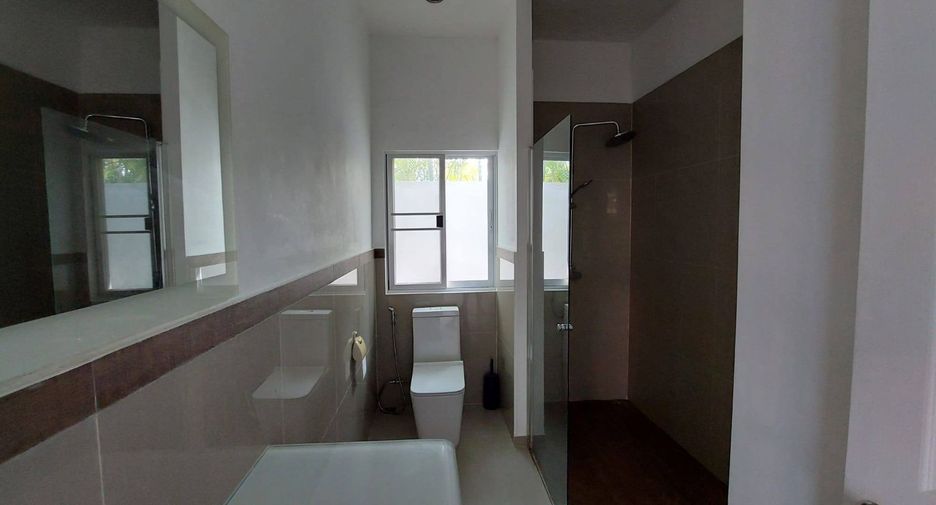 For sale 3 bedrooms villa in Huay Yai, Pattaya
