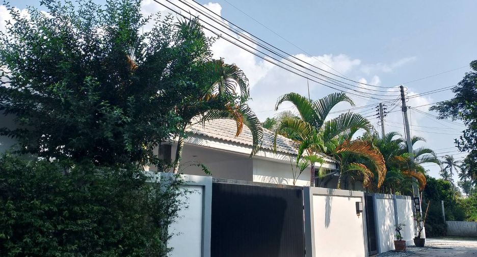 For sale 3 bedrooms villa in Huay Yai, Pattaya