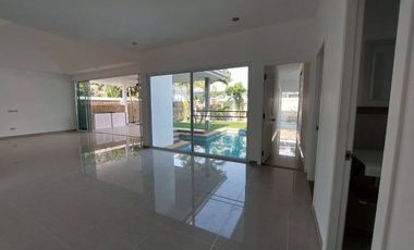 For sale 3 bedrooms villa in Huay Yai, Pattaya