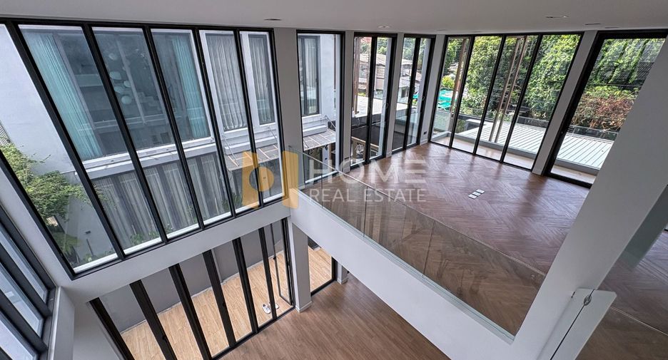For sale 3 bedrooms house in Wang Thonglang, Bangkok