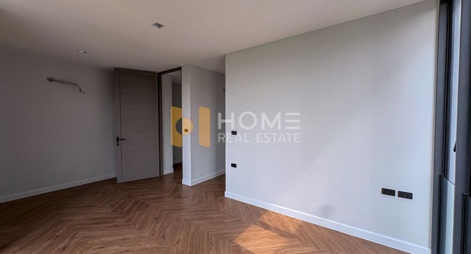 For sale 3 bedrooms house in Wang Thonglang, Bangkok