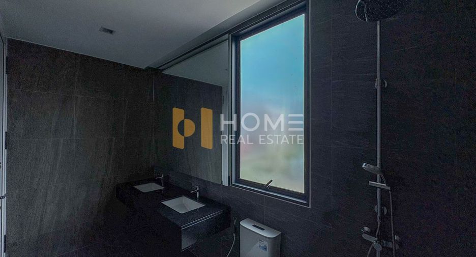For sale 3 bedrooms house in Wang Thonglang, Bangkok