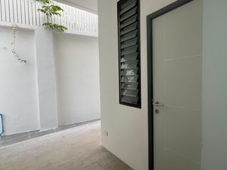 出租 4 卧室 联排别墅 在 Lat Phrao, 曼谷