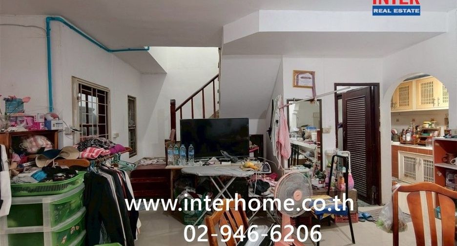Casa adosada en venta de 3 habitaciones en Khlong Luang, Pathum Thani