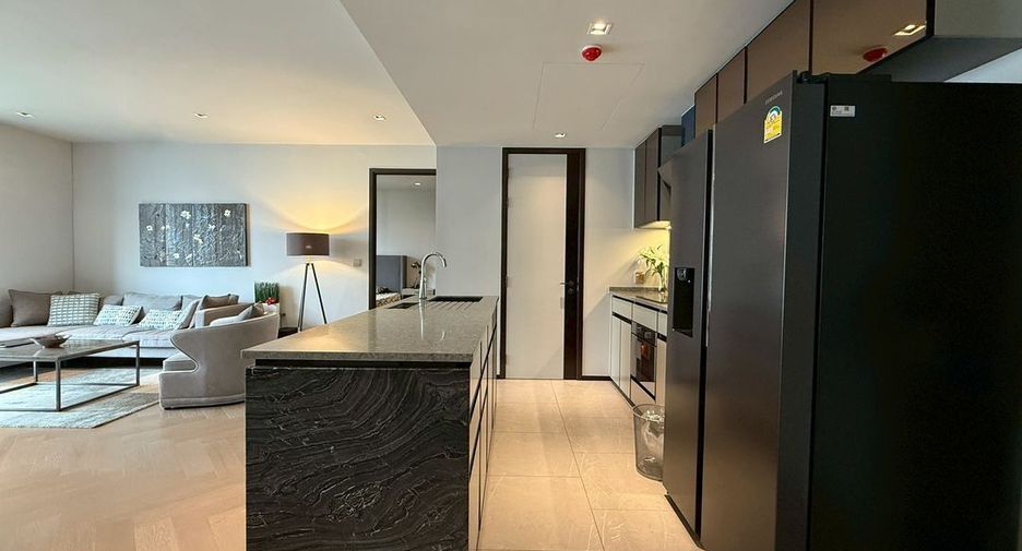 For rent 2 bedrooms condo in Watthana, Bangkok