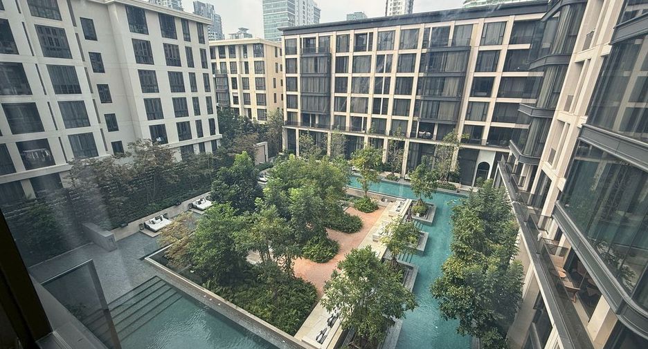 For rent 2 bedrooms condo in Watthana, Bangkok