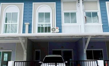 For sale 3 bedrooms townhouse in Phan Thong, Chonburi