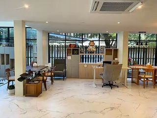 For sale hotel in Khlong Toei, Bangkok