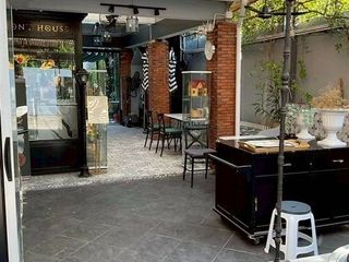For sale 3 ベッドルーム house in Phra Khanong, Bangkok