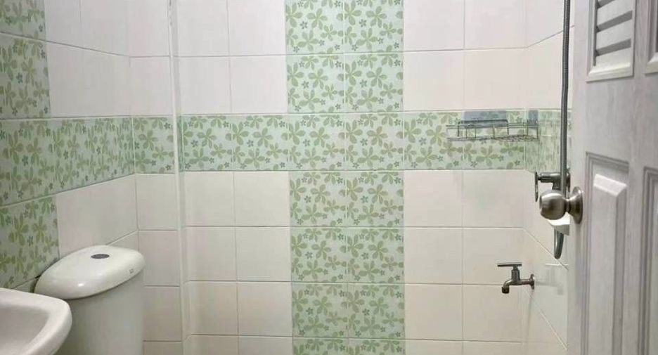 For sale 3 bedrooms townhouse in Phan Thong, Chonburi