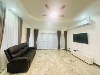 Haus zur Miete mit 3 Zimmer in Bang Lamung, Chonburi