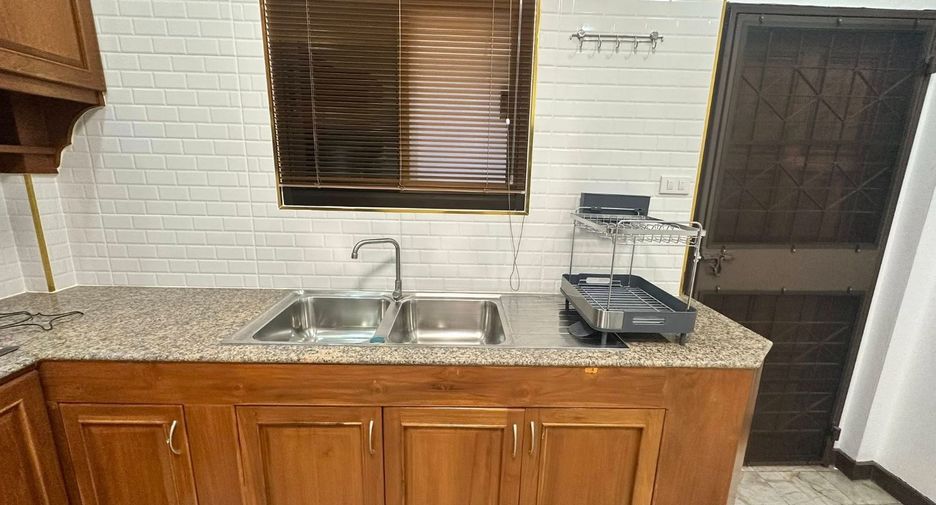 For rent 3 bedrooms house in Bang Lamung, Chonburi