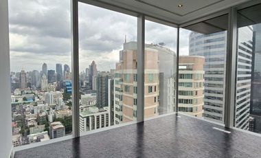 For rent 4 bedrooms condo in Sathon, Bangkok