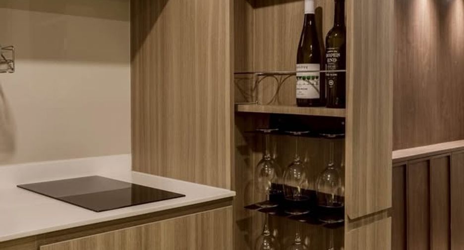 For rent 3 bedrooms condo in Khlong Toei, Bangkok