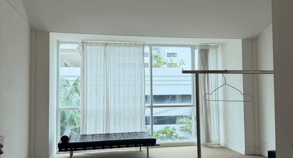 Gewerbefläche zur Miete mit 5 Zimmer in Khlong Toei, Bangkok