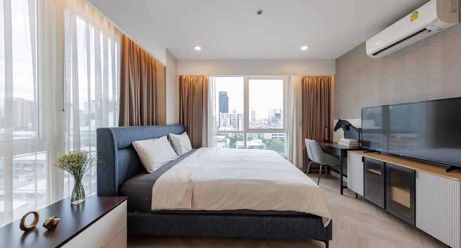Wohnung zur Miete und zum Kauf mit 1 Zimmer in Ratchathewi, Bangkok