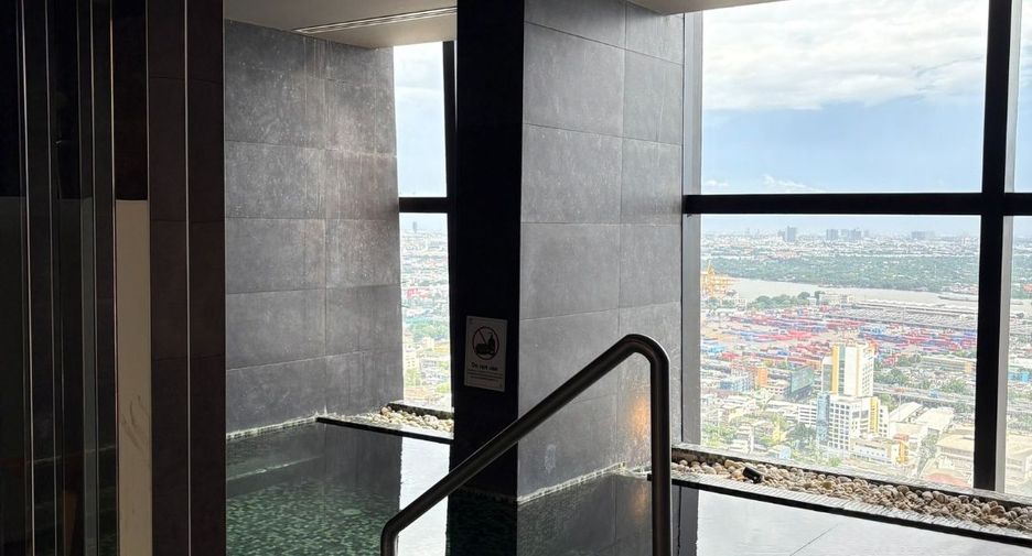 Condo en alquiler de 1 habitaciones en Khlong Toei, Bangkok
