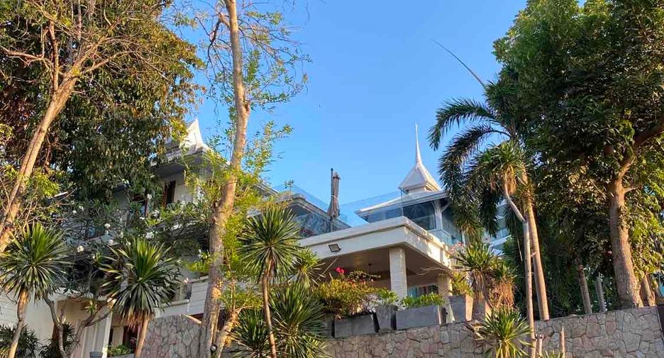 For rent 5 bedrooms villa in Bang Lamung, Chonburi