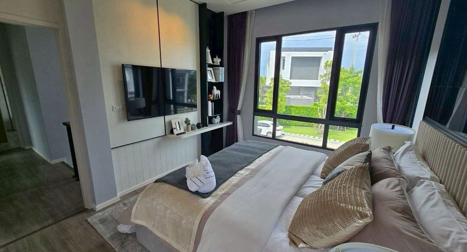 Casa en alquiler de 3 habitaciones en Bang Phli, Samut Prakan