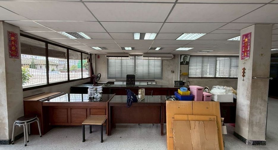 Terreno en venta en Bang Khun Thian, Bangkok
