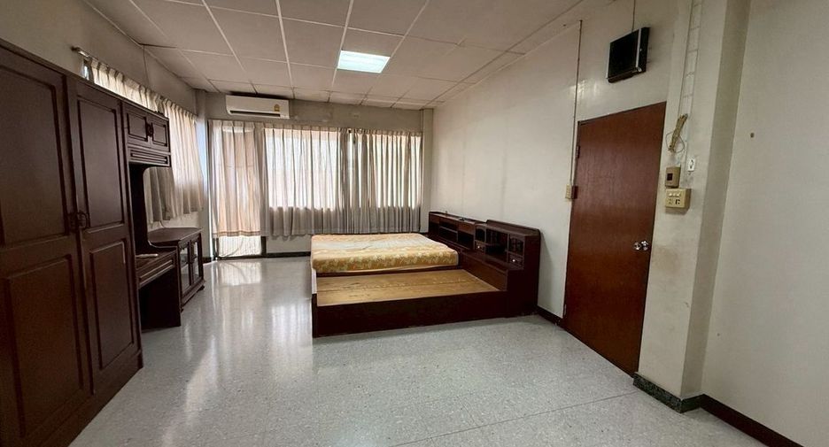 Terreno en venta en Bang Khun Thian, Bangkok