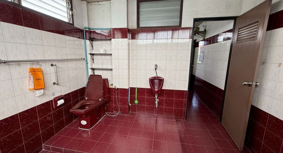 Terreno en venta en Bang Khun Thian, Bangkok