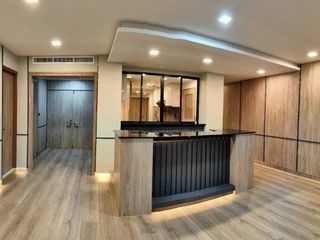 À louer et à vendre 3 chambres condo à Pathum Wan, Bangkok