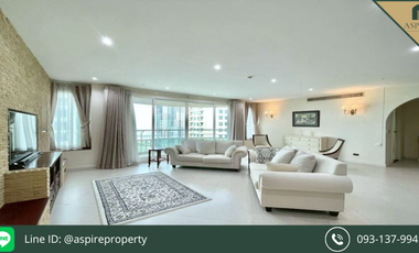 For sale 3 bedrooms condo in Khlong Toei, Bangkok