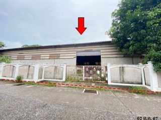出售 1 卧室 仓库 在 Ban Bueng, Chon Buri