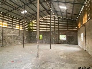 出售 1 卧室 仓库 在 Ban Bueng, Chon Buri