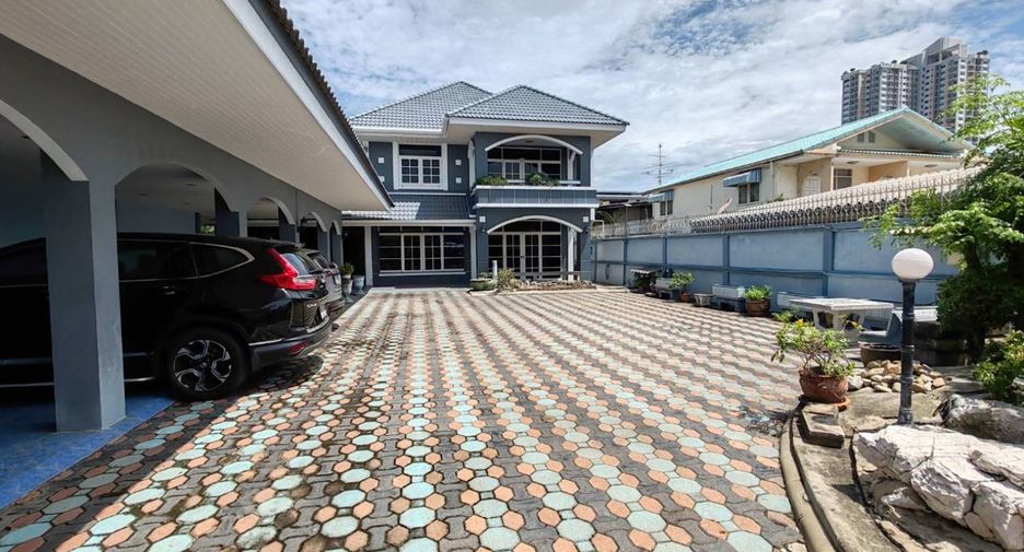 Haus zum Kauf mit 4 Zimmer in Pak Kret, Nonthaburi