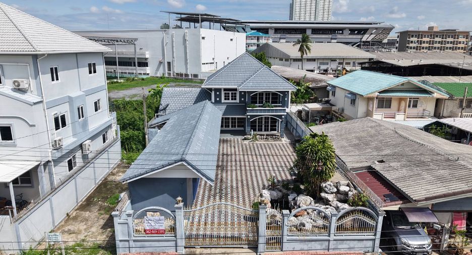 Casa en venta de 4 habitaciones en Pak Kret, Nonthaburi