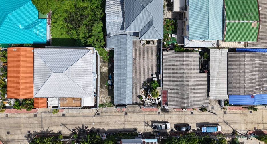 Casa en venta de 4 habitaciones en Pak Kret, Nonthaburi