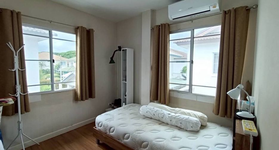 Haus zum Kauf mit 4 Zimmer in Mueang Chiang Mai, Chiang Mai