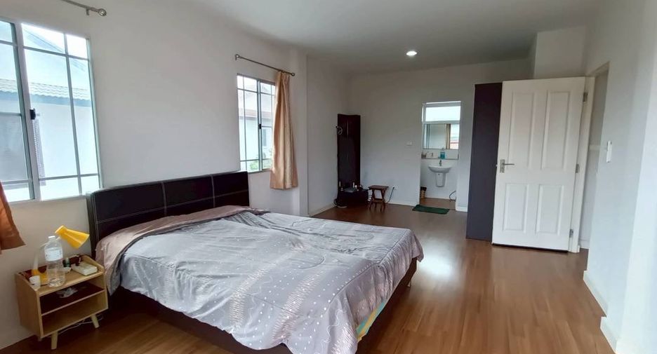 Haus zum Kauf mit 4 Zimmer in Mueang Chiang Mai, Chiang Mai