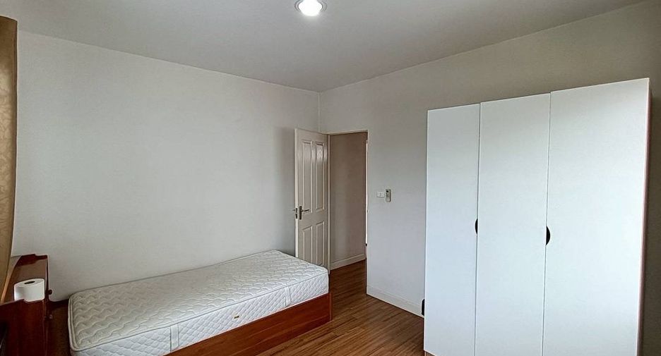 Haus zum Kauf mit 4 Zimmer in Mueang Chiang Mai, Chiang Mai