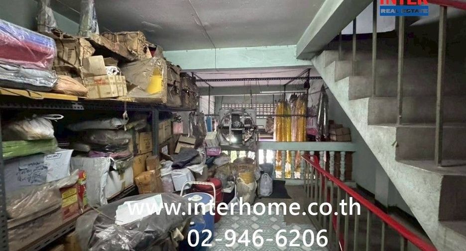 For sale 2 ベッドルーム retail Space in Phra Samut Chedi, Samut Prakan