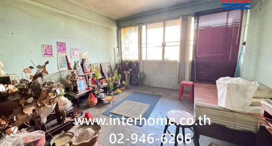 For sale 2 ベッドルーム retail Space in Phra Samut Chedi, Samut Prakan
