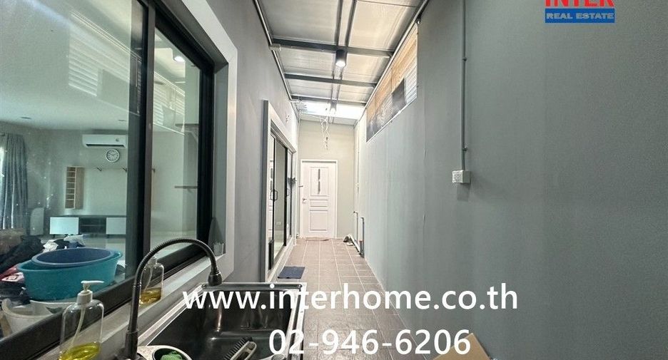 For sale 3 bedrooms house in Bang Phli, Samut Prakan