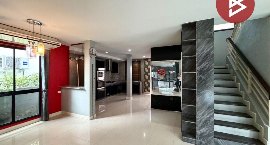 Casa en venta de 4 habitaciones en Lam Luk Ka, Pathum Thani