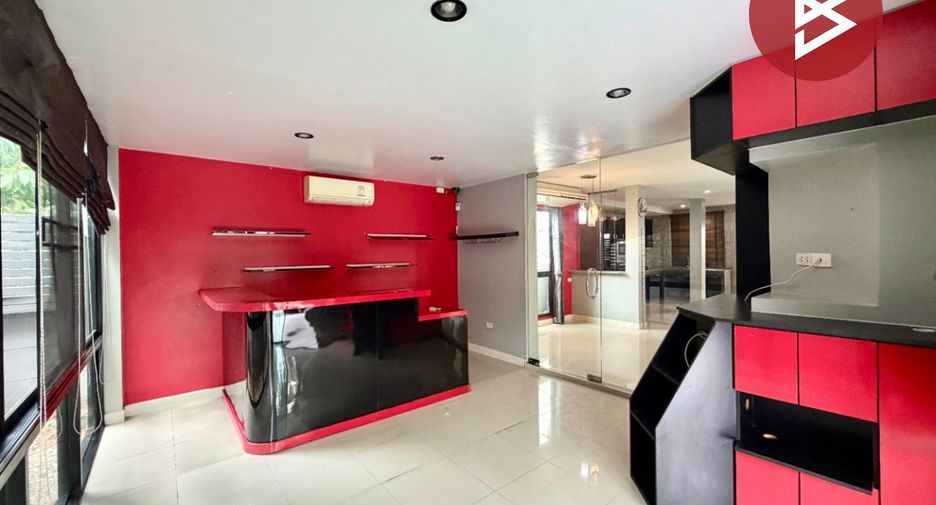Casa en venta de 4 habitaciones en Lam Luk Ka, Pathum Thani