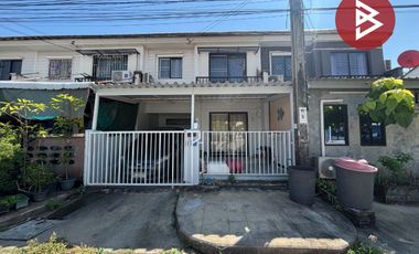 Casa adosada en venta de 3 habitaciones en Bang Sao Thong, Samut Prakan