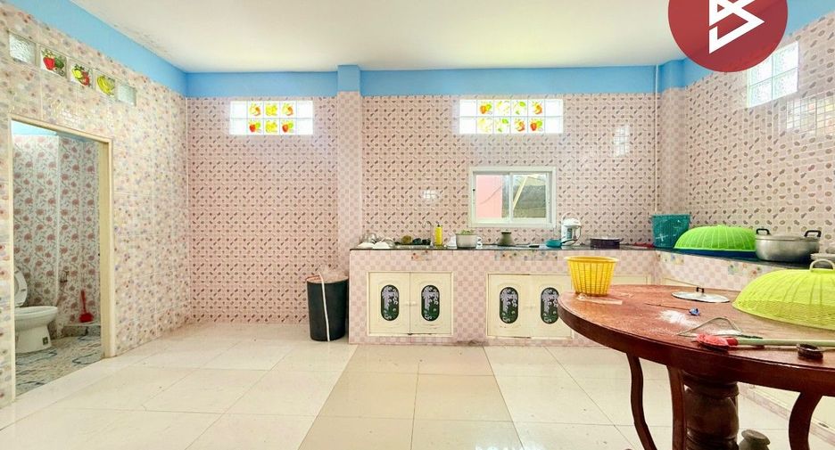 出售 4 卧室 独立屋 在 Mueang Samut Sakhon, Samut Sakhon
