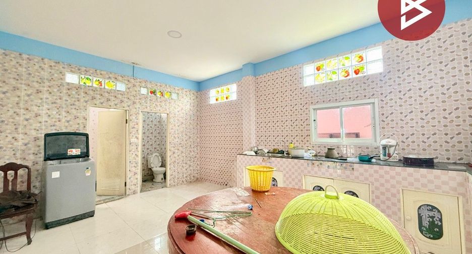 出售 4 卧室 独立屋 在 Mueang Samut Sakhon, Samut Sakhon
