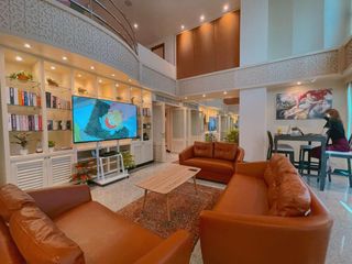 For rent 4 bedrooms condo in Pathum Wan, Bangkok